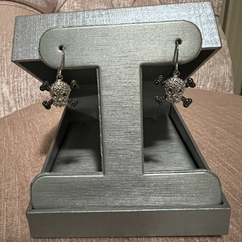 Zales skulls earrings, black diamond